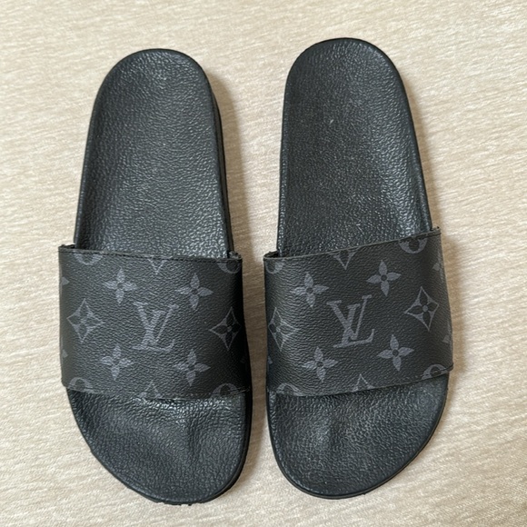 Men’s Louis Vuitton Sandals Slides size 41 - Picture 2 of 4